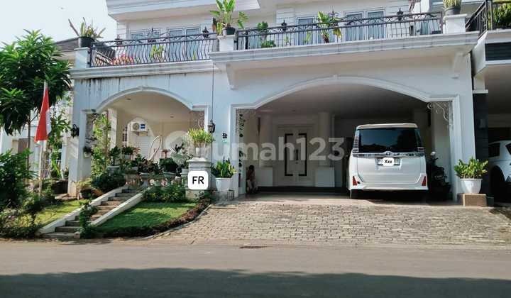 Rumah Cantik & Modern Dengan Kolam Renag Rumah Cantik & Modern Dengan Kolam Renag