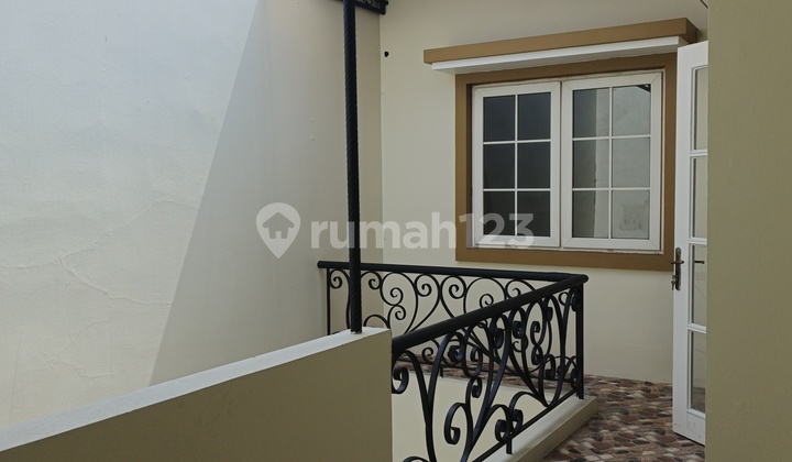 Dijual Rumah Siap Huni Di Kotawisata 2