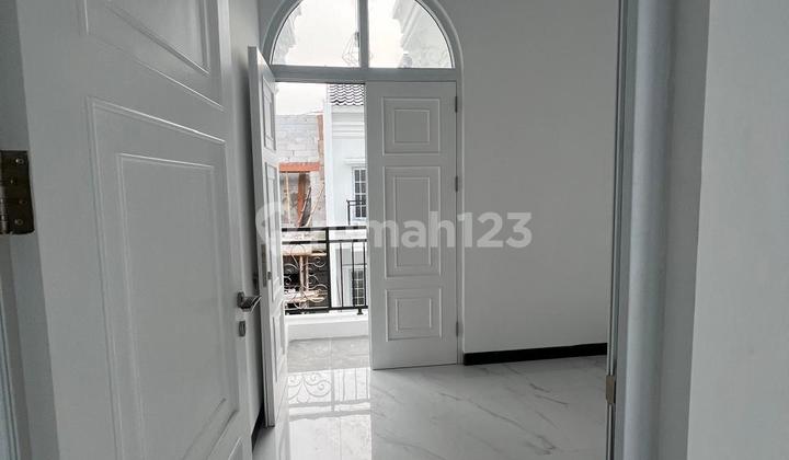 Dijual Rumah di Ciracas Jakarta Timur 2