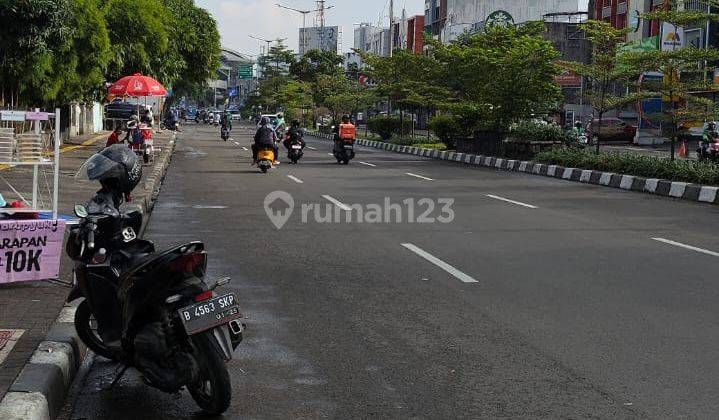 DISEWAKAN RUKO RAWAMANGUN LUAS 80m2 HADAP SELATAN, 4 LANTAI, SEWA 250 JUTA PER TAHUN, KODE KS 2