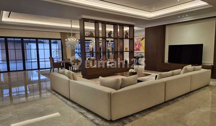 Luxury House Menteng!! Sangat Bagus- LT 924 M², Rumah Renovasi 2023, Garasi 4 Mobil, Harga 93 M Nego Luxury House Menteng!! Sangat Bagus- LT 924 M², Rumah Renovasi 2023, Garasi 4 Mobil, Harga 93 M Nego