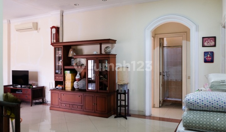 Dijual Rumah Luas di Kelapa Gading | LT 355 M² | 6 Kt | Bebas Banjir