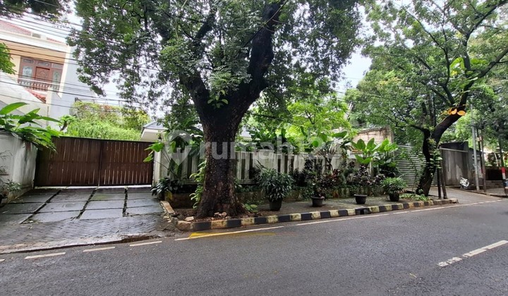 FOR SALE MENTENG HOUSE 887m2 PRIME LOCATION, STRATEGIC, COMFORTABLE, CODE RF 1