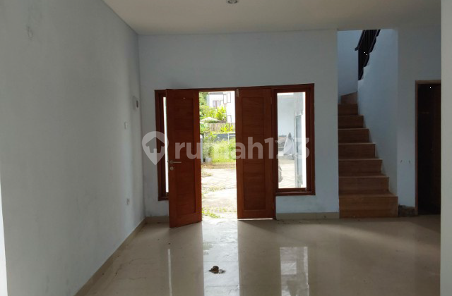 Residential House on Cempaka Kuning Street