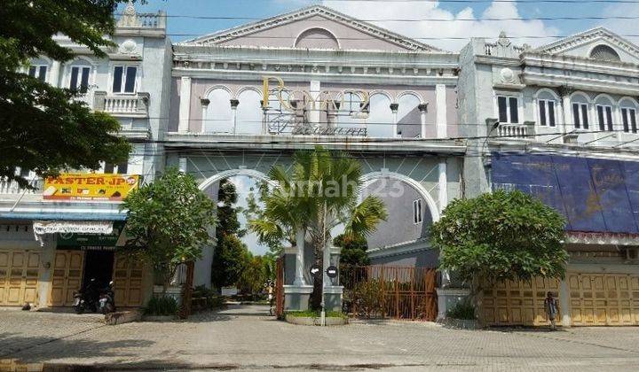 Rumah Tinggal Royal Platinum 2