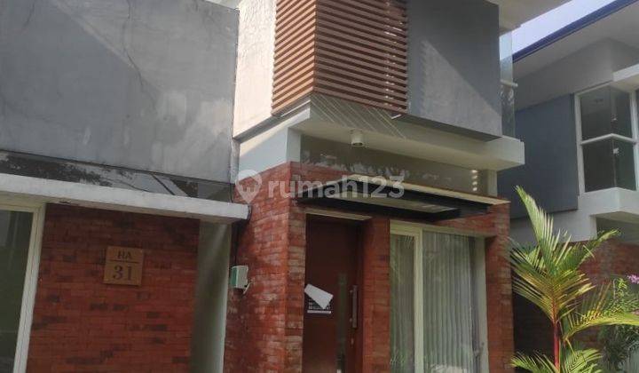 Rumah Tinggal The Oz Malang
