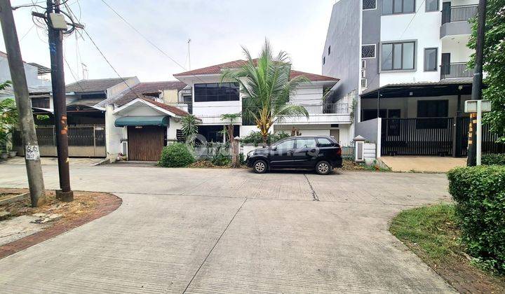 Rumah Tinggal Komplek Green Garden 2