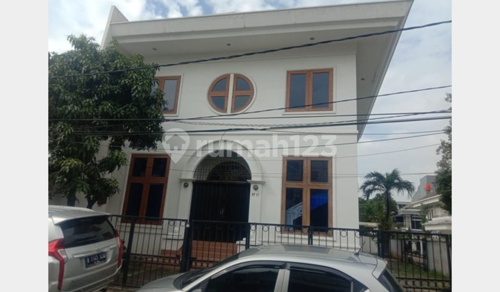 Jual Rumah di Area CBD Kelapa Gading Jakarta Utara RR