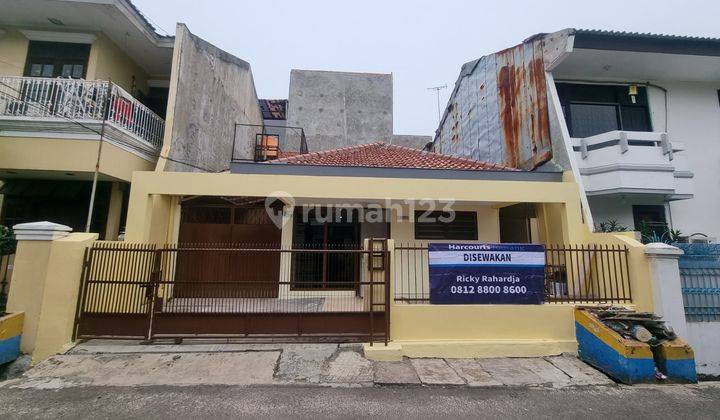 Sewa Rumah 1,5 Lantai di Gelong Baru, Tomang, Jakarta Barat  1