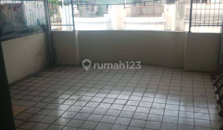 Sewa Rumah Luas 4,5m X 15m di Jelambar Jakarta Barat H J  2