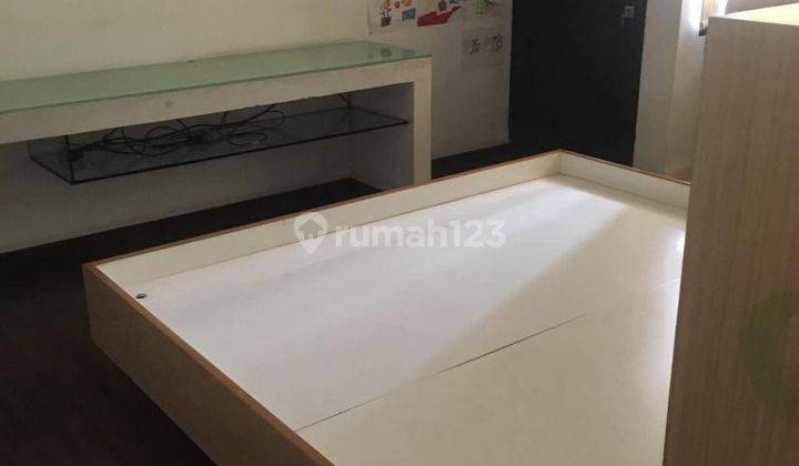 Sewa Rumah 3 Lantai di Jelambar Jakarta Barat EF  2