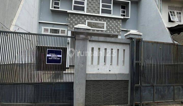 Jual Cepat Rumah Luas 9,7m X 19,7m di Jelambar Grogol Jakarta Barat E F  1