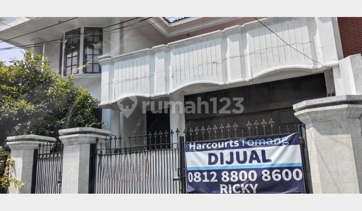 Quick Sale: Strategically Located House on Jalan Besar Tomang, West Jakarta (RR) 2