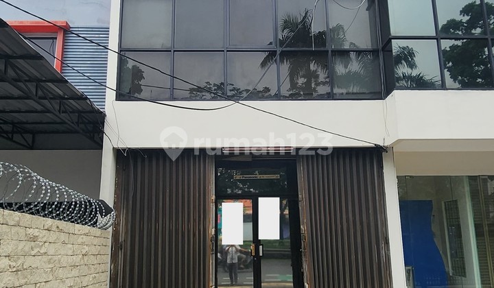 4-Story Shop House for Rent, West-Facing in Cideng, Central Jakarta EF 4-Story Shop House for Rent, West-Facing in Cideng, Central Jakarta EF