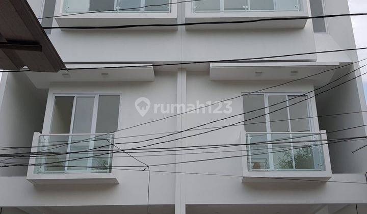 Jual Rumah 3 Lantai Full di Tomang Jakarta Barat RR  1