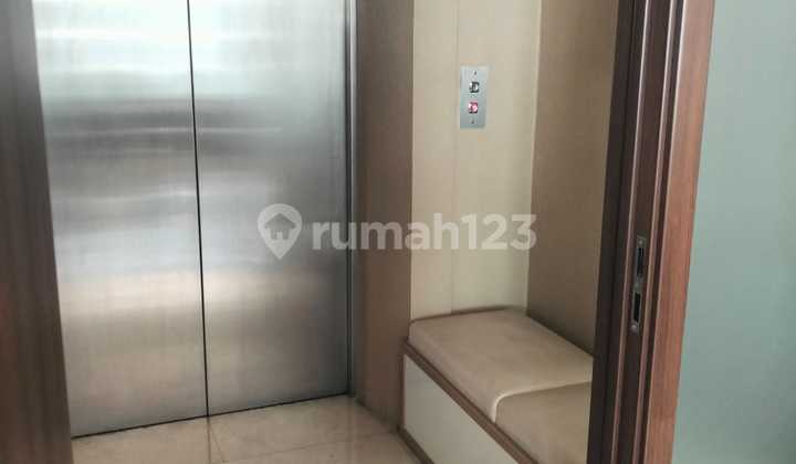 Sewa Apartemen Kemang Village tower Ritz Private Lift Full Furnished AS 2