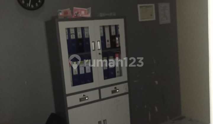 Jual Rumah 3 lantai di Perumahan Daan Mogot Tangerang EF 2