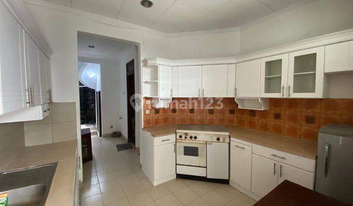 Sewa Rumah 3+1 Bedroom di Kemandoran Palmerah Jakarta Barat R R 2