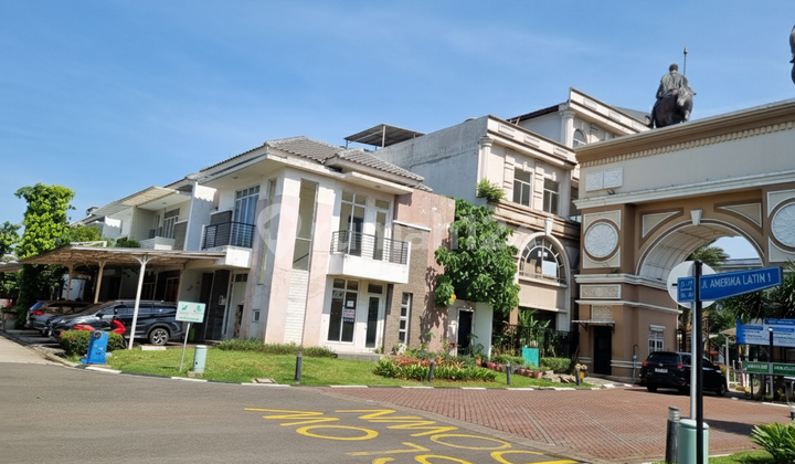 Rumah Huk Cluster Amerika Latin Green Lake City