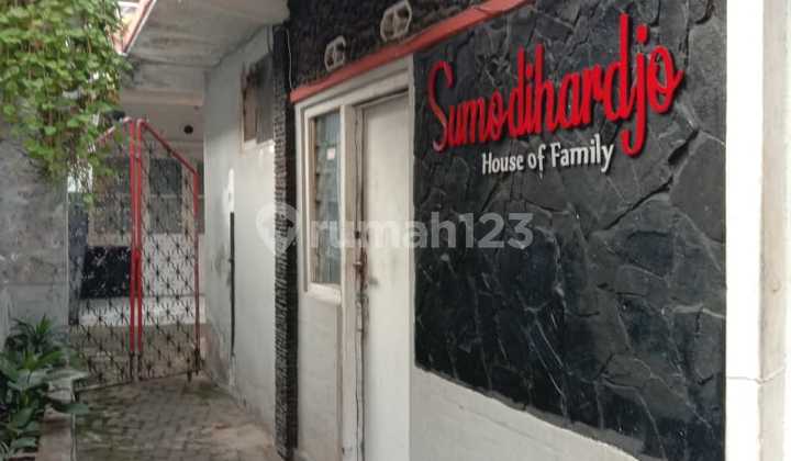 Invest Menjanjikan Rumah Akses Gang di Cihampelas Cocok untuk di Bangun Kost Kostan