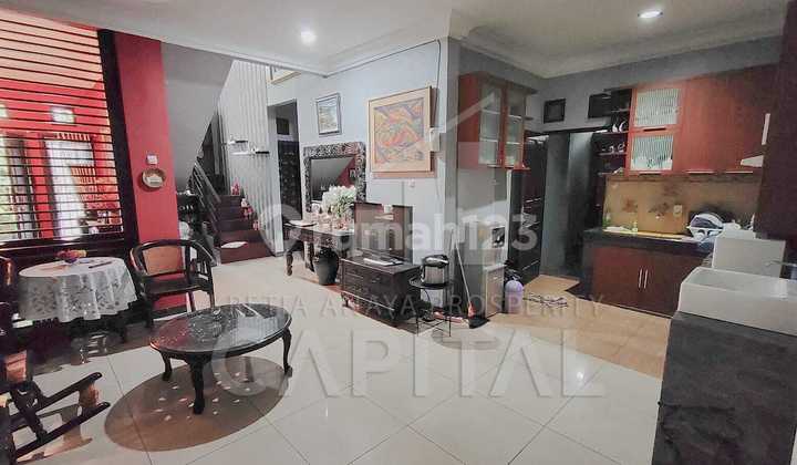 Comfortable Residence and Pavilion in North Cimahi 2