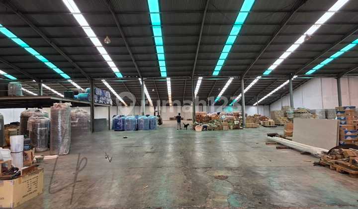 Gudang Konstruksi Baja, Bersih Siap Pakaidi Soekarno Hatta Mainroadakses Kontainer 40 Ft Gudang Konstruksi Baja, Bersih Siap Pakaidi Soekarno Hatta Mainroadakses Kontainer 40 Ft