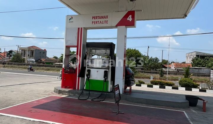 Active Gas Station in West Karawang Active Gas Station in West Karawang