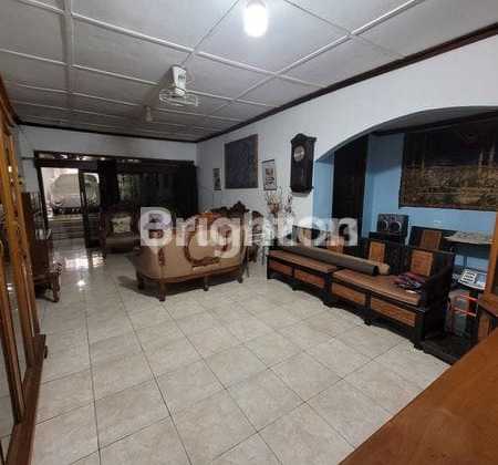 Rumah Lahan Luas Di Kawasan Bisnis Percetakan Negara Jakarta Pusat