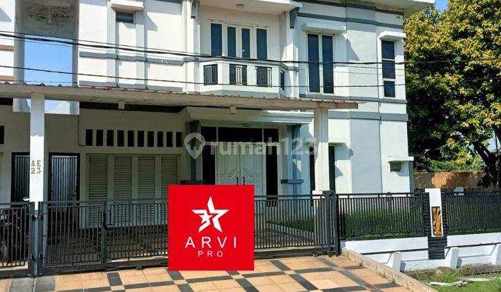 Disewakan Rumah Luas Hook Di Kemang Pratama Bekasi 1