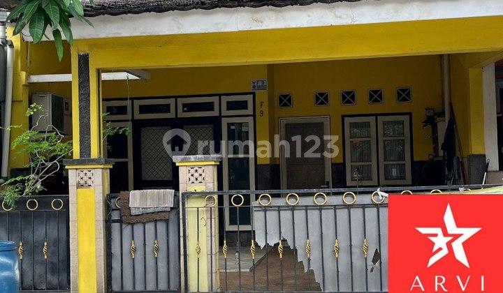 Dijual Rumah 2 Lantai di Belakang Pakuwon Mall Bekasi