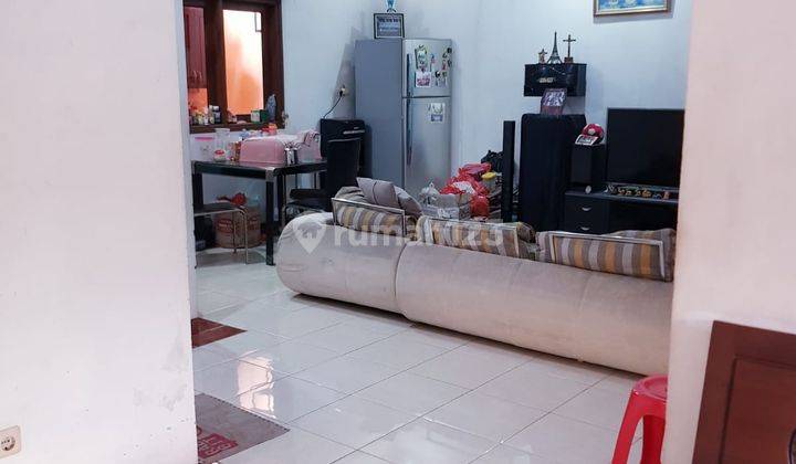 Di Jual/ Di Sewakan Rumah di Kemang Pratama 1
