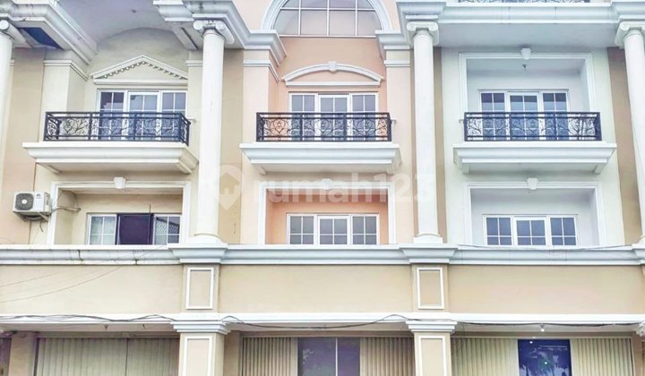 For Sale Three-Story Shop House in Disentra Niaga Harapan Indah For Sale Three-Story Shop House in Disentra Niaga Harapan Indah