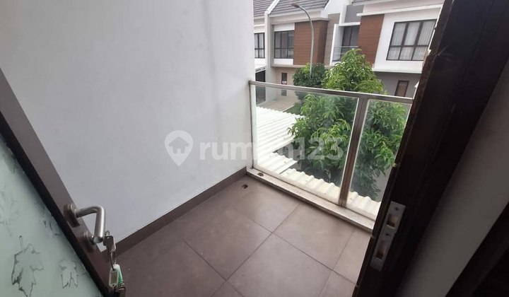 Disewakan Rumah Di Cluster Olive Summarecon Bekasi 2