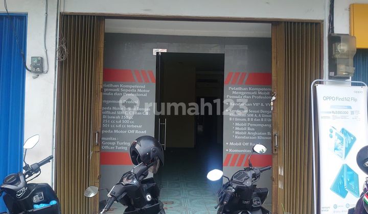 For Rent 4-Story Shop House on Jalan Raya Rawamangun, East Jakarta 2