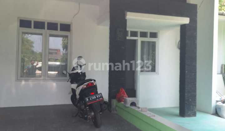 Dijual Rumah Siap Huni (posisi Di Hook) Di Bekasi Timur Regensi 3 Dijual Rumah Siap Huni (posisi Di Hook) Di Bekasi Timur Regensi 3