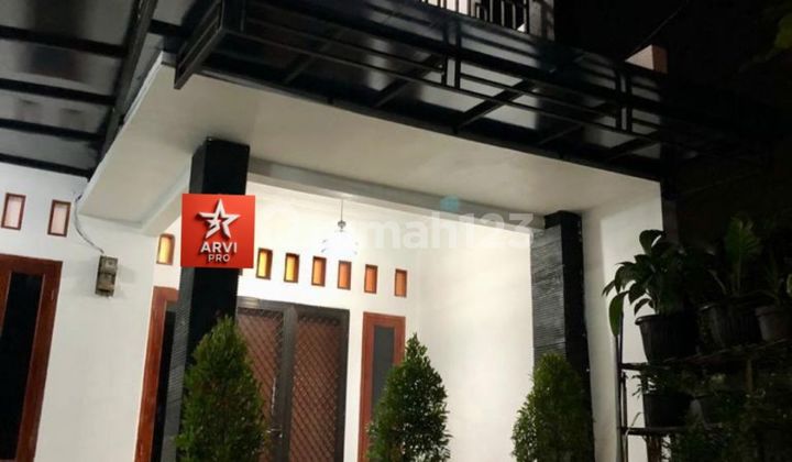 Dijual Rumah Semi Furnished, 2 Lantai, Bebas Banjir Di Pondok Timur Indah Bekasi Timur 2