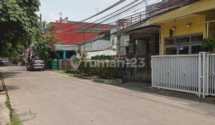 Dijual Rumah Ditaman Galaxy Indah Bekasi 2