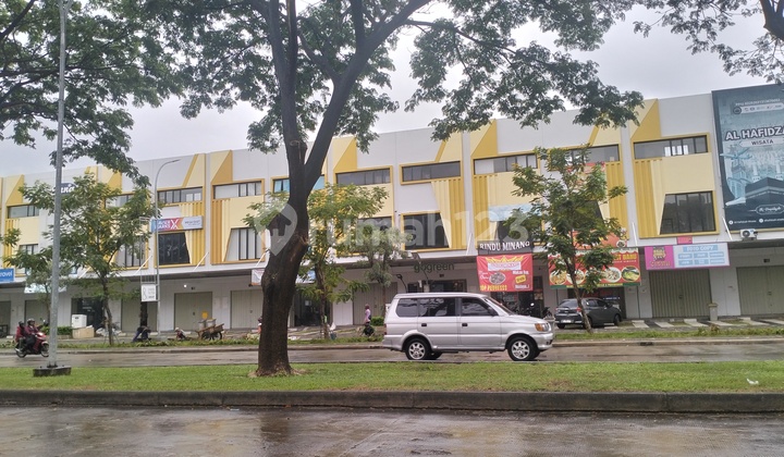 Disewakan Ruko 2,5 Lantai di Cluster Arana Harapan Indah Bekasi