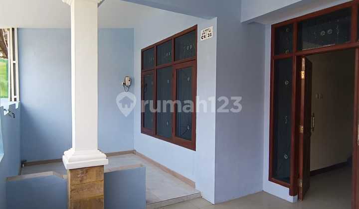 Disewakan Rumah Strategis baru Renovasi di Jatibening Estate, Bekasi.  2