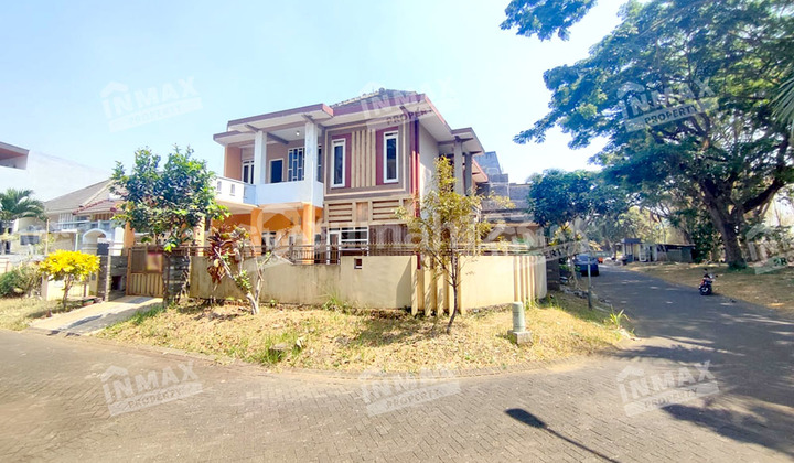 Rumah Bagus dan Full Furnished Dijual di Araya Graha Golf, Pakis, Malang 1