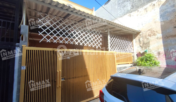 Rumah Bagus Semi Furnished SHM Ada 3 Kamar Lokasi Strategis Siap Huni di Jl. Jambangan Indah, Surabaya 2