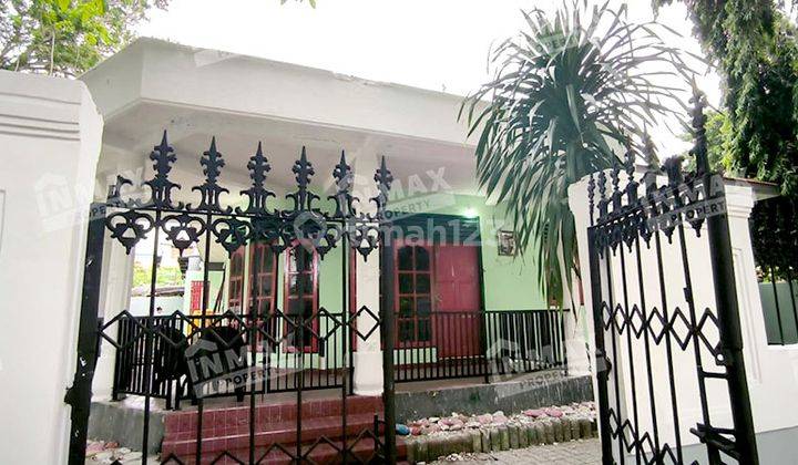 Rumah Luas Posisi Hook Di R. W. Monginsidi 2