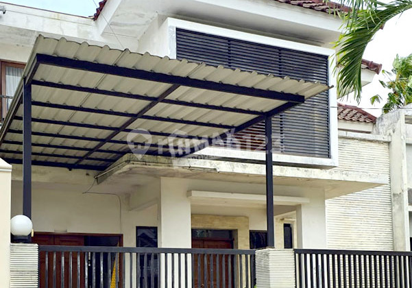 Nice House, Well-Maintained, Ready to Occupy, 4 Bedrooms, Located in the Dieng Area, Close to Tidar and Many Schools in Perum Puncak Dieng, Dau Subdistrict, Malang Regency.