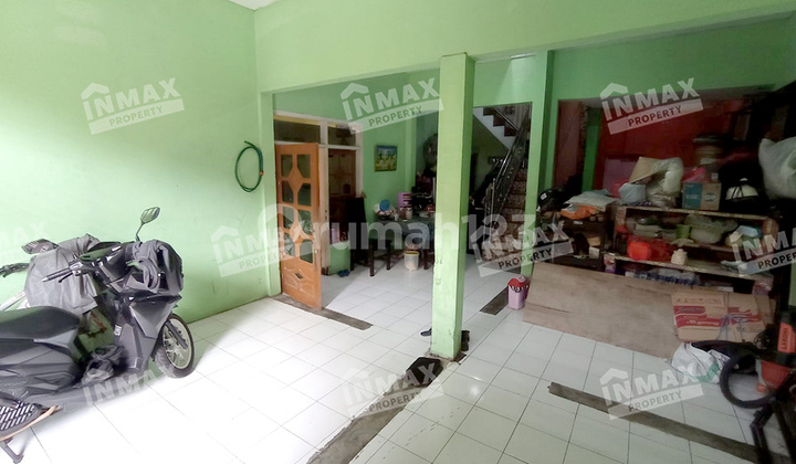 Nice 4-Bedroom House Near SMPN 1 Lawang, SMAN 1 Lawang & Medika Hospital in Otsuka Housing Estate, Lawang, Malang Regency 2