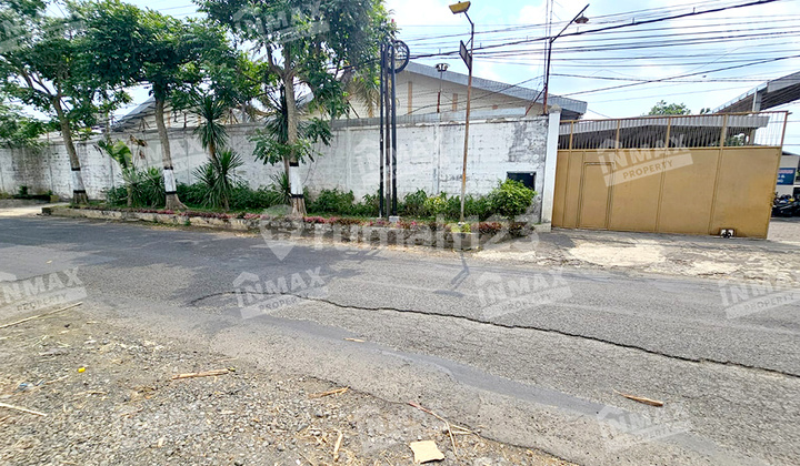 3 Warehouses for Rent Total Area 3000m2 Can Be Rented Per Warehouse Strategic Location on Jl. Raya Pakisjajar, Kec. Pakis, Kab. Malang