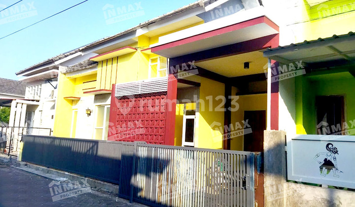 Nice House in Excellent Condition at an Affordable Price, Central Location in the Ikan-Ikan Area of Cakalang Royal Garden Housing, Blimbing District, Malang
