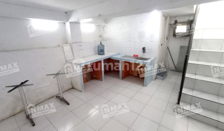 Ruko Bagus 184 m2 SHM Tingkat 4 Lokasi Sangat Strategis Cocok Untuk Usaha di Jl. Gajayana, Lowokwaru, Malang 2