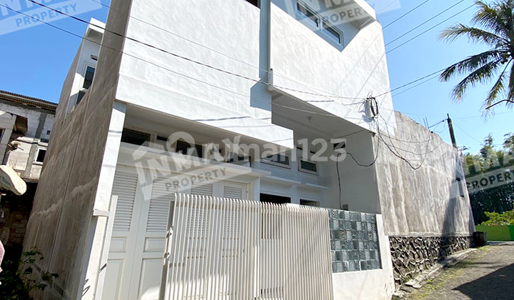 Rumah Induk + Kontrakan Kondisi Bagus Sangat Terawat Ada 4 Kamar Plus Furnished SHM Dijual di Jl. Zentana, Kec. Karangploso, Kab. Malang 2