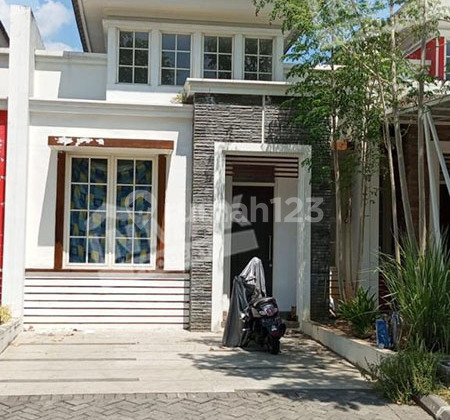 Rumah Minimalis dan Terawat di Citra Garden City, Kedungkandang, Malang 1