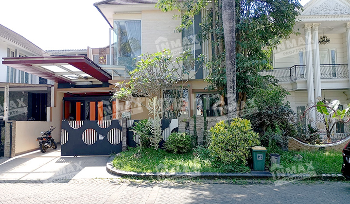 Rumah Mewah Bagus Terawat Semi Furnished 5 Kamar SHM Dijual di Perum Permata Jingga, Lowokwaru, Malang 1
